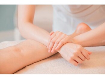 美人バスト 岡山店/バストアップは足の裏から★