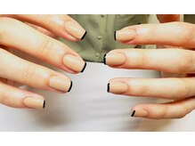 フリーダム(Freedom)/細フレンチネイル¥7500