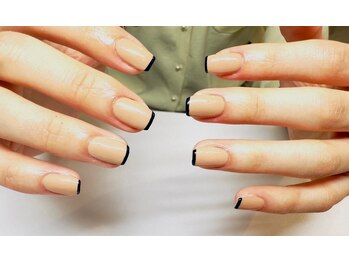 フリーダム(Freedom)/細フレンチネイル¥7500