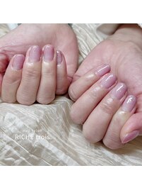 シンプルピンクのカラーグラデ