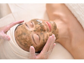 ブリス(Bliss)の写真/皮膚を薄くしない！肌育ハーブピーリング★本気で肌をキレイにしたい方に！深いシワ・シミ・ニキビ・毛穴