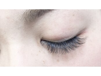フリルアイビューティ 豊中店(Frill Eye Beauty)/