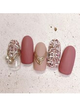 ネイルアンドまつげ リュフェール 五反田(Nail Lufaire)/くすみピンクマットとツイード