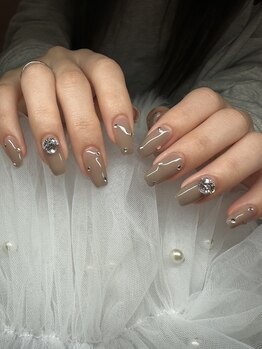 プリア(Pria)/Vカットネイル