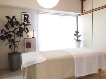 ユラクプラス 薬院(YURAKU+)/落ちついた施術室