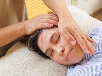 献晃 アンド サロンココ(salon coco)/山本整体 献晃 施術風景