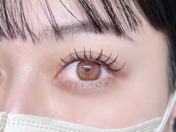 リナータ 渋谷本店(Rinata)の写真/「抜け感カラーで垢抜ける☆最旬からエク特集」フラット16種類/ボリューム16種類