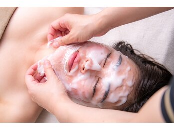 小顔フェイスラボ 姫路店(小顔 Face Labo.)の写真/【小顔＆整体コルギ×炭酸ガスパック】SNSで人気のエニシーグローパック！最強小顔&ツヤ美肌へ導きます♪