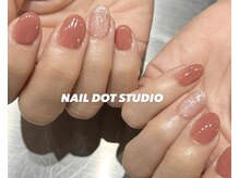 ネイルドットスタジオ 堺筋本町(NAIL DOT STUDIO)/ちゅるんカラー×ピンクラメ