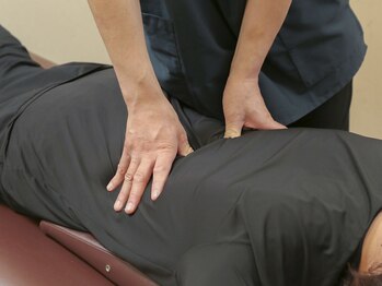 白雲堂鍼灸整骨院/しっかり指圧でほぐします