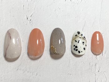 フレイムス アイラッシュ アンド ネイル(FRAMES)/ダルメシアン×オレンジネイル♪