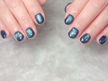 ブリスフルハピネス(Blissful happiness)/濃いブルーマグネットネイル