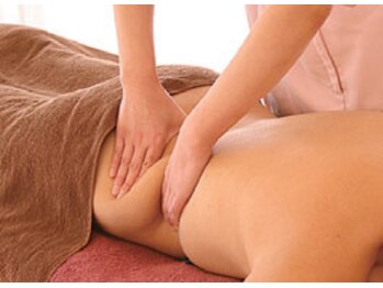 リラクゼーションサロン ジェ コンプリ 新宿店/上半身集中ハンドケア1