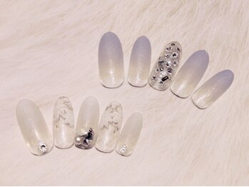 ネイルアンドアイラッシュヴィーナ ゆめタウン廿日市店 (Nail&EyeLash Vina)/