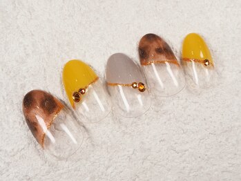 ケージュール(Kjour)/べっ甲風ネイル　イエロー