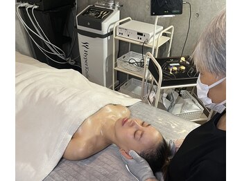 自然美人/小顔コルギ施術