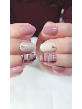 プラスワン/チェックネイル