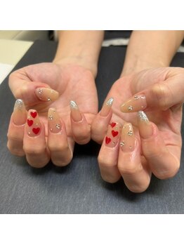 ハートキラキラネイル