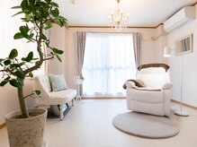 シェノン(chainon)の雰囲気（リクライニングソファーでゆったり施術が受けられます♪）