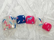 ネイルサロン ロゼプリュム/カラフル手書きネイル