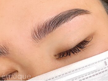 エミューク(emuque.)の写真/眉毛の形や量などでお悩みの方には眉毛パーマ＋Wax◎まつ毛とのセットメニューもご用意!!メンズも大歓迎☆