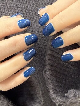 ネイビーネイル