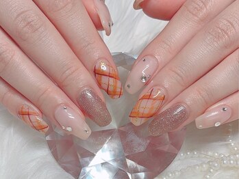 秋のトレンドチェックネイル♪