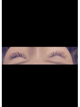 フリルアイビューティ 豊中店(Frill Eye Beauty)/