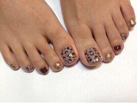 ヒョウ柄ネイル