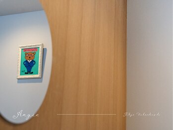 アンジー(Angie)/シンプルなインテリアです