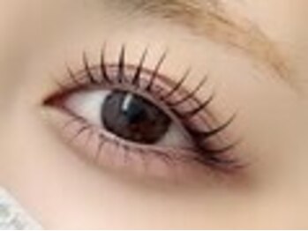 クレアラルーチェ 古賀店(Crea la Luce)の写真/忙しい貴方にネイルとまつげ同時施術で時短が叶う!【選べるカール♪パリジェンヌ ¥4500/ワンカラー¥4500~】