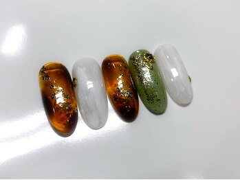 グランディール(Grandir)/べっ甲ニュアンスネイル