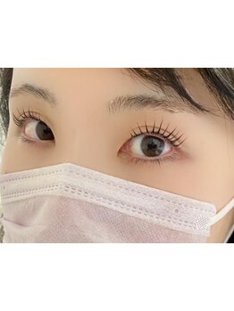 ナチュラル上品な目元にしたい