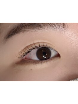 ナチュラル上品な目元にしたい