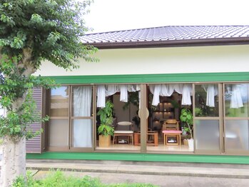 サーラ(SA-RA)/緑の家一軒家のサロン　