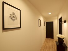 コキュウ メゾン オオサカ(KOKYU MAISON osaka)の雰囲気（20～60代幅広い年代の方に/清潔でリラックスできる空間をご用意）