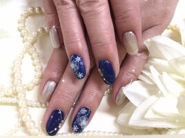 ネイビーフラワーネイル