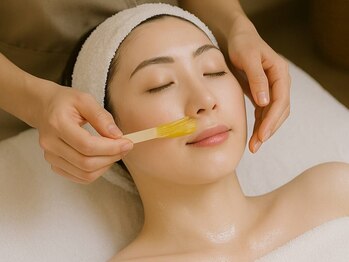 サロン ド アンサンブルの写真/【艶肌×透明感×顔脱毛】角質ケアでニキビ予防にも◎カウンセリング後お肌の状態に合わせたケアをご提案♪