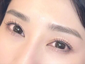 アイタス(aitas)の写真/【韓国式】ブラックティントパーマ★マスカラ不要！束感のあるぱっちりしたデザインでトレンド目元へ！