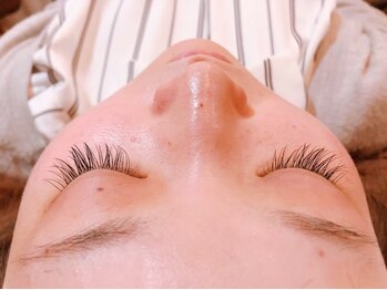 フリルアイビューティ 豊中店(Frill Eye Beauty)/