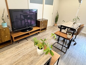 グラシュータン(gracieux temps)/スタッフ2名で元気に営業中！