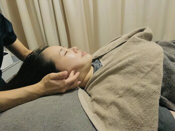 あくび 西麻布(aqu美)/小顔矯正・目的別頭顔もみほぐし