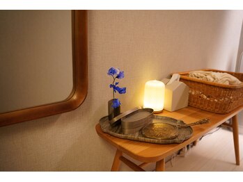 エンボディメントラボラトリー エイトレターズ(Embodiment Lab. 8 LETTERS)/お着替えスペースの様子