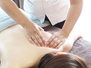 レディースカイロうらら 本院/肩こりさんには