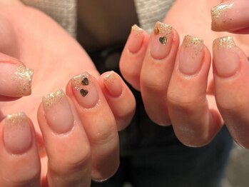 エマネイル プラスキハクヤ 天満橋店(EmaNail+KIHAKUYA)の写真/大人可愛い上品デザインが多数♪手元を美しく魅せる美フォルムワンカラ―/パラジェル有