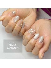 ネイルズガーデン(NAILS GARDEN)/マグネット×ビジューネイル