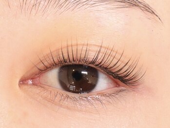 タン(TAN)の写真/自然な仕上がりで大人上品な目元に!自然で繊細な仕上がりで高持続◎朝のメイク時短にも