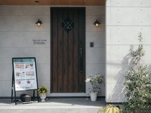 敷地内に無料駐車場完備！ノーメイクですぐに帰れます♪