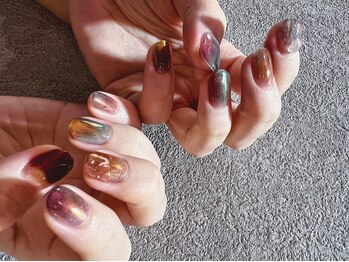 シー(Shhh...)/透け感ミラーニュアンス