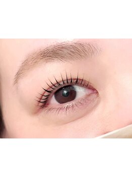 ナチュラル上品な目元にしたい